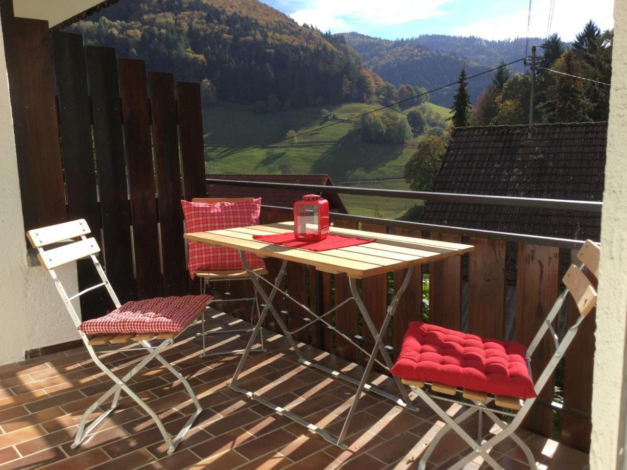 Erikas Haus Lägenhet Münstertal Exteriör bild