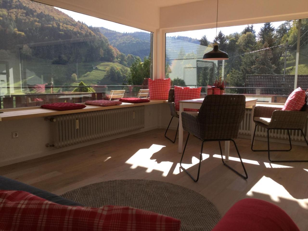 Erikas Haus Lägenhet Münstertal Exteriör bild
